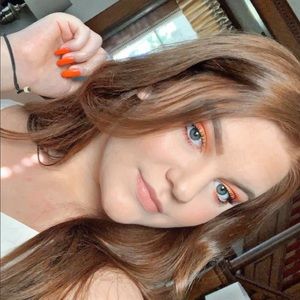 Meet your Posher, Savannah